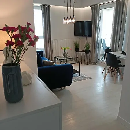 アパート Z Garazem Blisko Dwoch Jezior Na Warmii I Mazurach ビスクピエツ